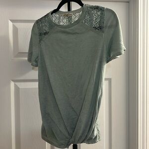 Rewind size medium women’s top